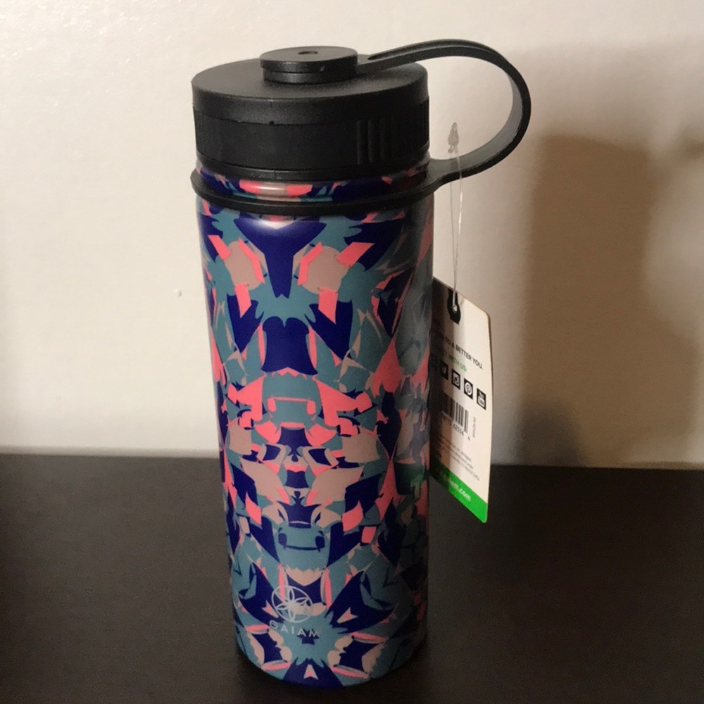 GAIAM water bottle- 18 oz.